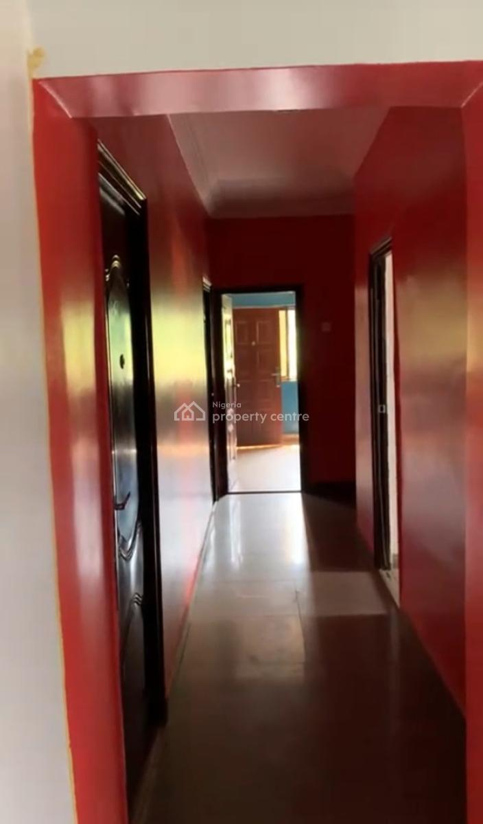Service Clean 3bedroom Flat, with,swim/pool,ac ,gen ,elevator,office/r, Garki( Area 3)tarred Rd, Garki, Abuja, Flat / Apartment for Rent
