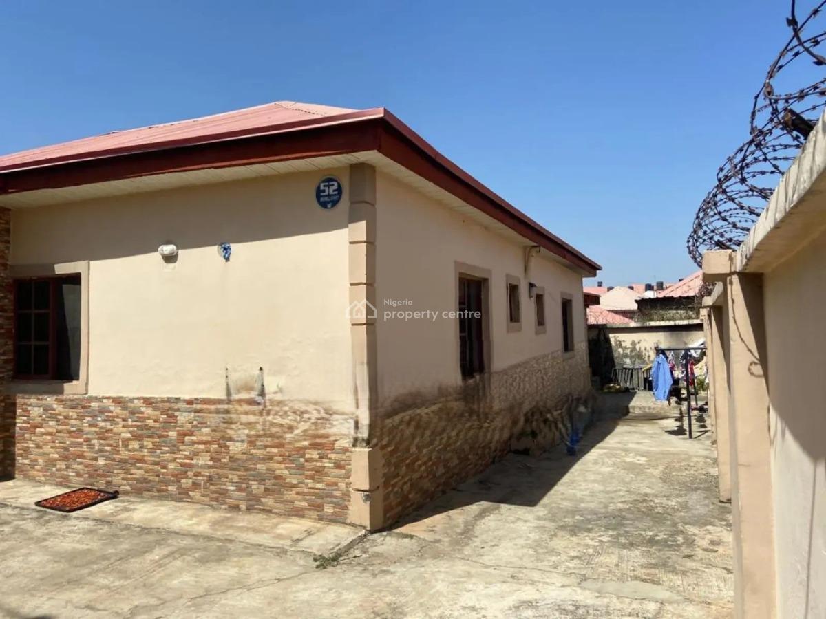 Luxury 2 Bedroom Bungalow with Excellent Facilities in Lugbe -abuja, Lugbe District. Abuja - Nigeria, Lugbe District, Abuja, Detached Bungalow for Sale