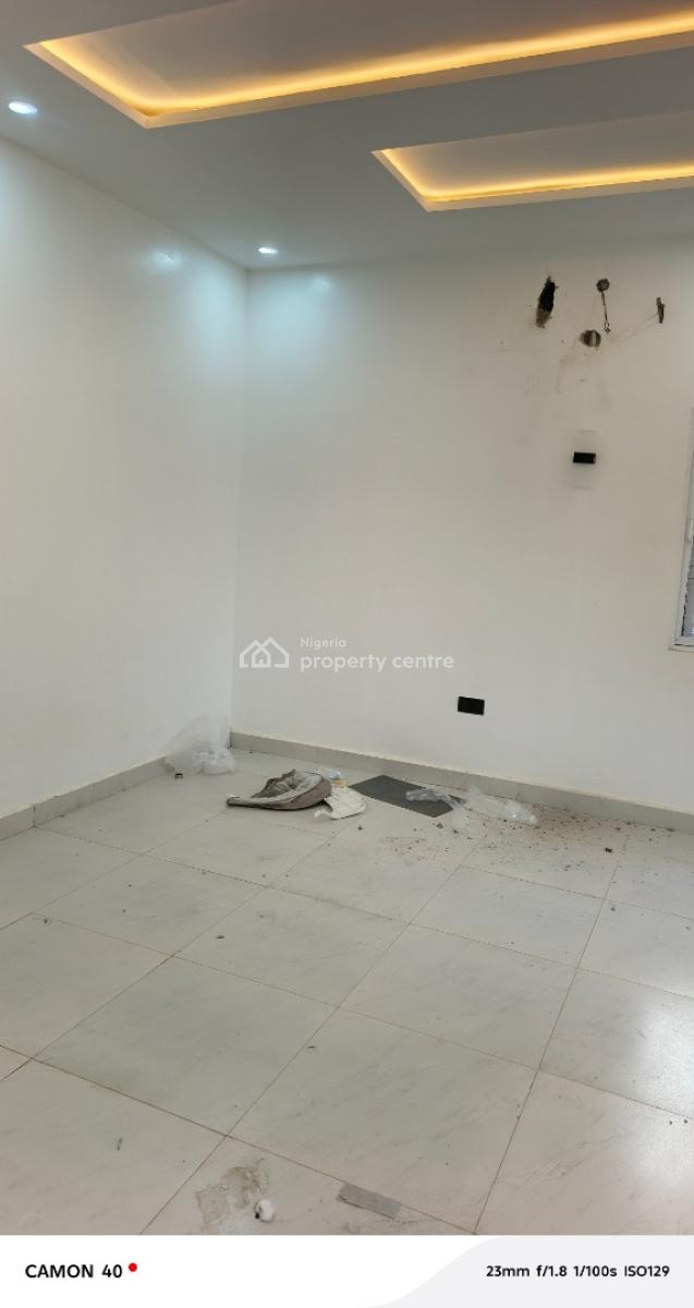 Spacious 3 Bedroom Flat, Idu Inside an Estate, Idu Industrial, Abuja, Flat / Apartment for Rent