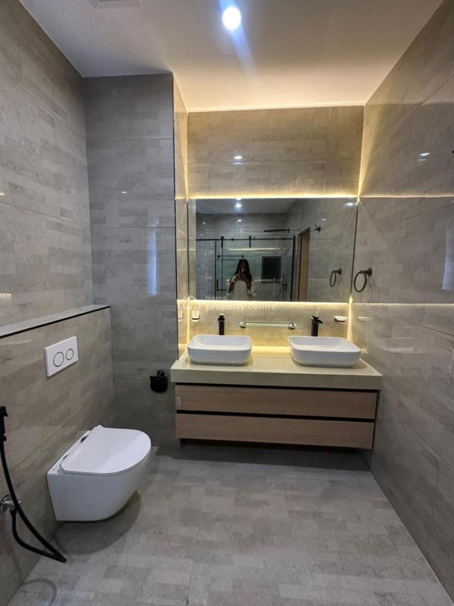 Luxury 3 and 2 Bedroom Apartments, Lekki Phase 1, Lekki, Lagos, Flat / Apartment for Sale
