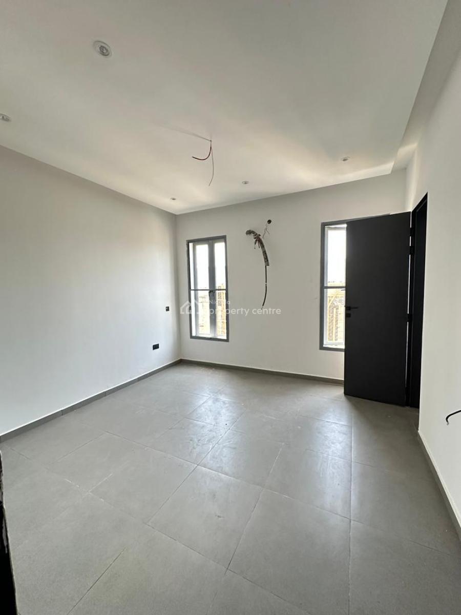 Strategic Luxury Spacious 4 Bedroom Terrace Duplex with Bq, Lekki Phase 1, Lekki, Lagos, Terraced Duplex for Sale
