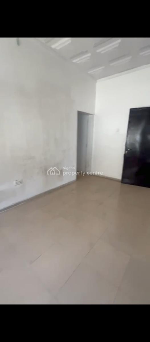 Clean Mini  Flat with 2 Toilets, Lekki Phase 1, Lekki, Lagos, Mini Flat (room and Parlour) for Rent