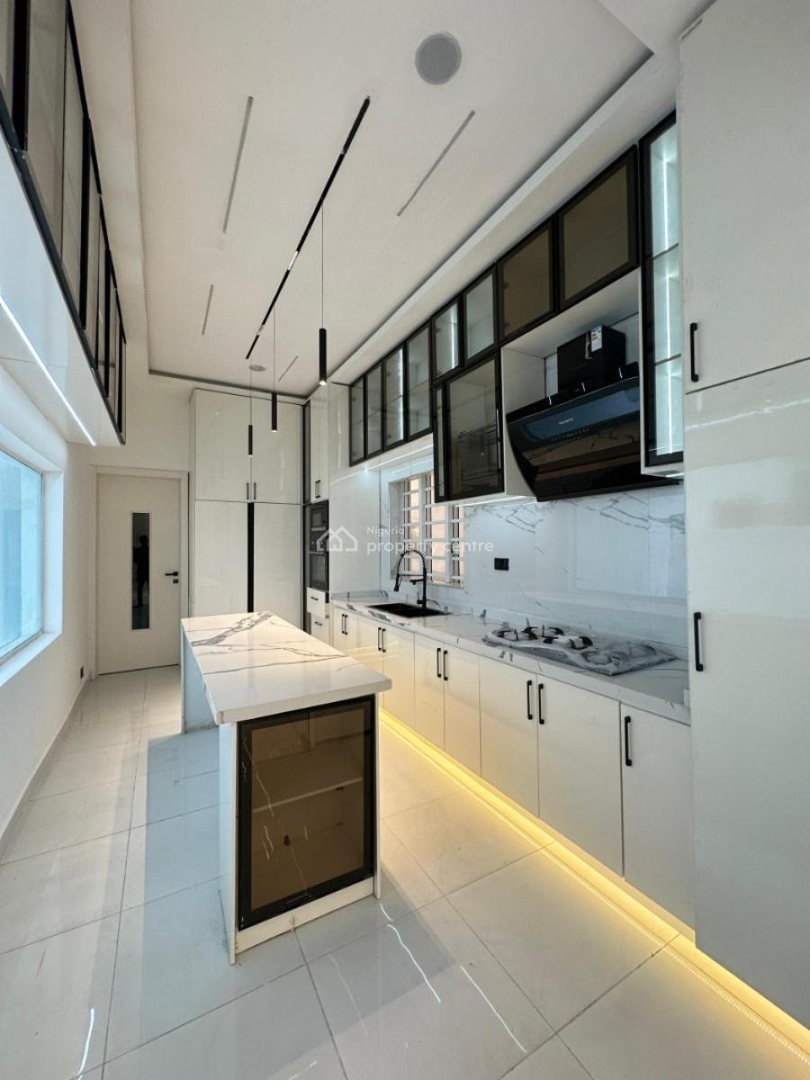 Luxury Spacious 5 Bedroom Fully Detached Duplex with Bq, Ologolo, Lekki, Lagos, Detached Duplex for Sale