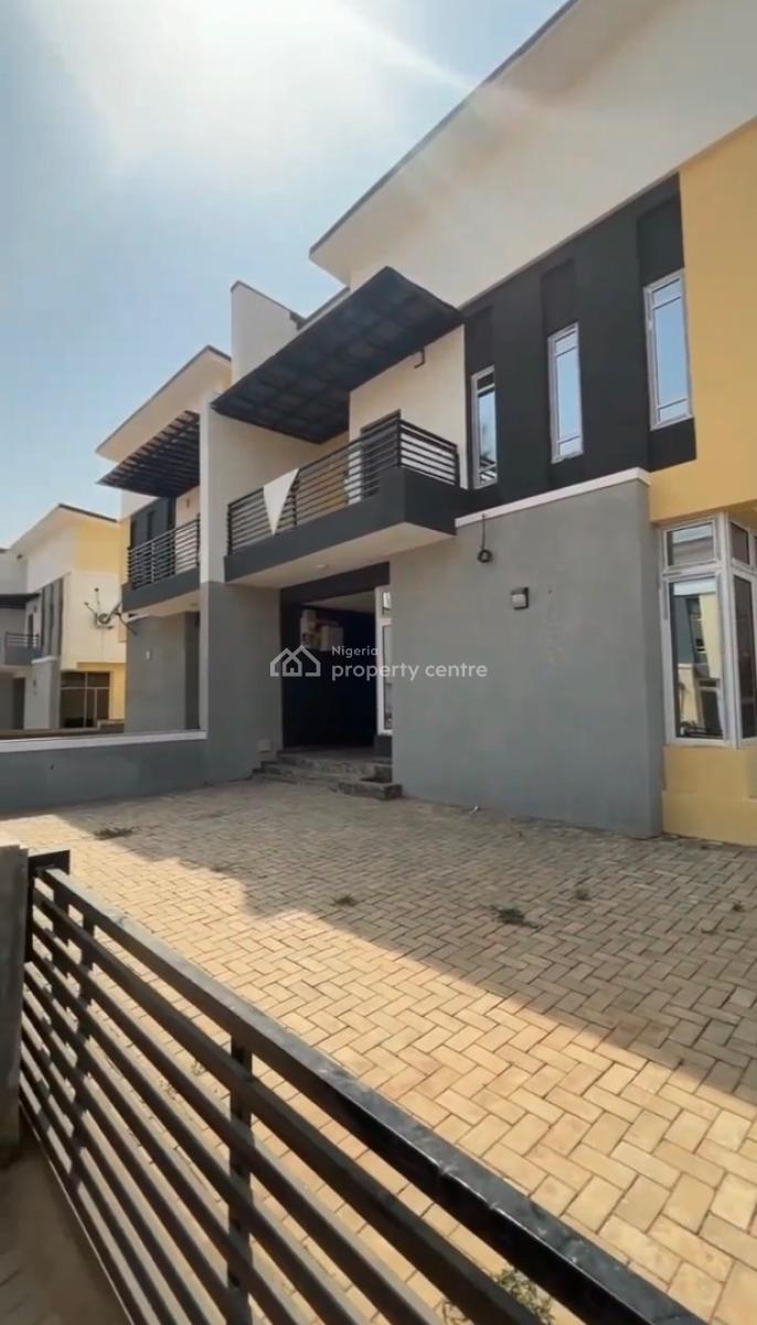 3 Bedrooms Semi Detached with Bq, By News Engineering, Dawaki, Gwarinpa, Abuja, Semi-detached Duplex for Sale