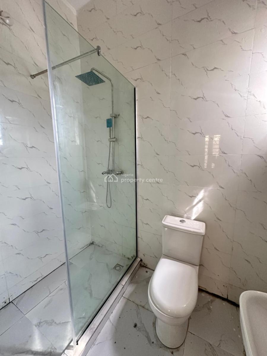Luxury Spacious 1 Bedroom Apartment, Mobile Road, Ilaje, Ajah, Lagos, Flat / Apartment for Sale