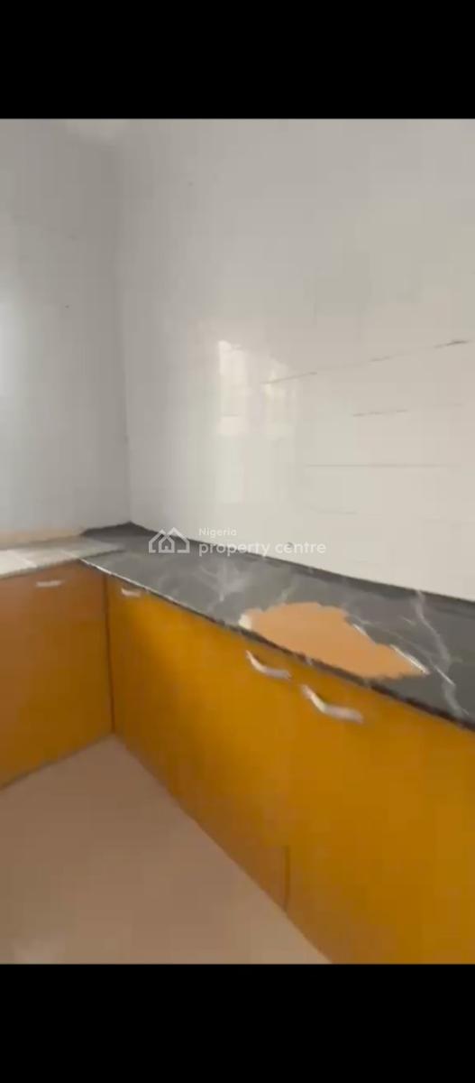 Spacious Miniflat, Lekki Phase 1, Lekki, Lagos, Mini Flat (room and Parlour) for Rent