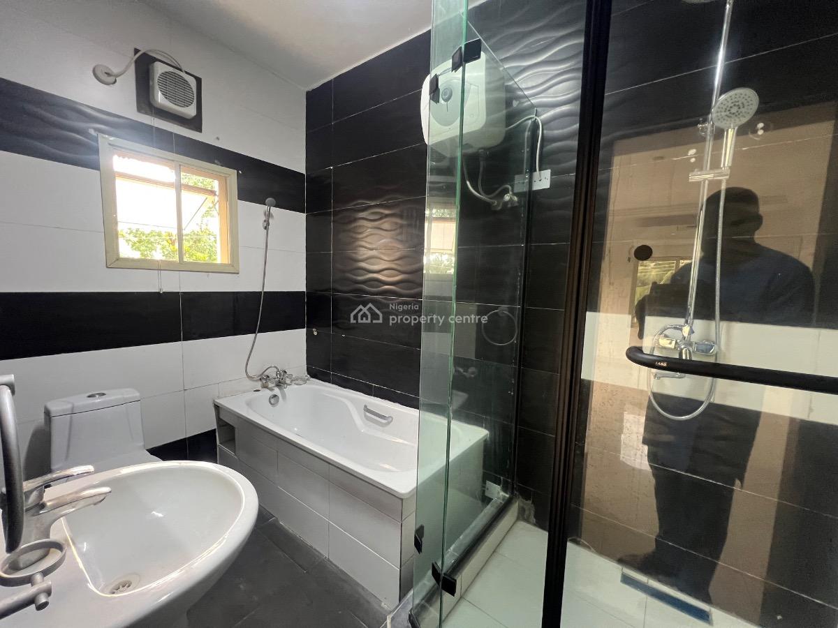 Luxury 3 Bedroom Apartment with Bq, Off Admiralty Way, Lekki Phase 1, Lekki, Lagos, Flat / Apartment for Rent