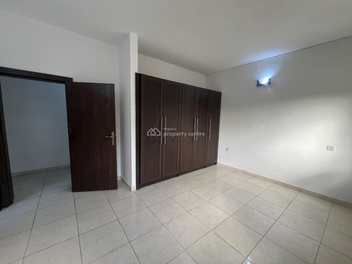 Luxury 3 Bedroom Apartment with Bq, Off Admiralty Way, Lekki Phase 1, Lekki, Lagos, Flat / Apartment for Rent