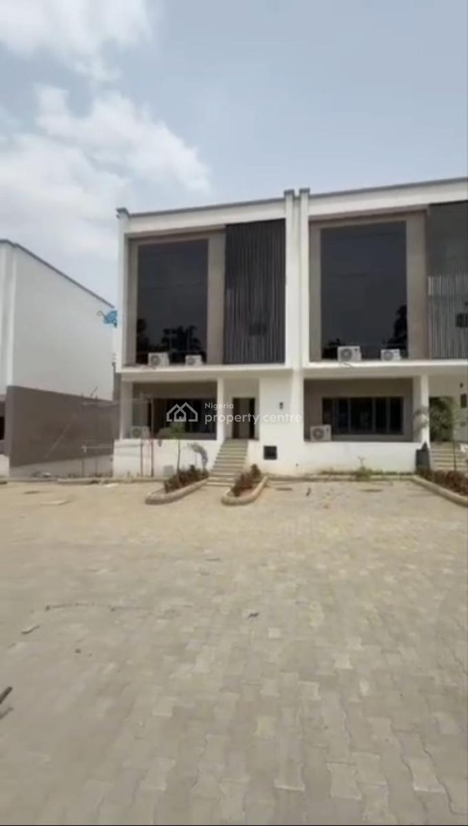 Newly Built Smart 3-bedrooms Terrace + 2 Rooms, Maitama District, Abuja, Terraced Duplex for Rent