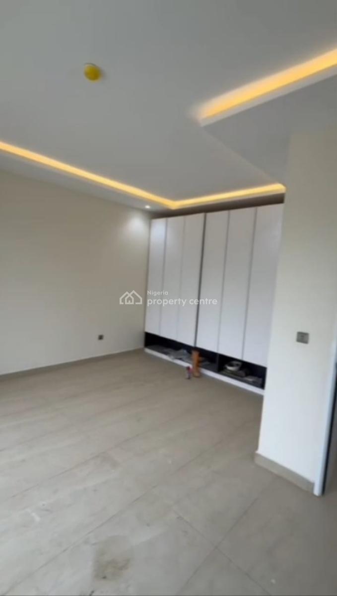 Newly Built Smart 3-bedrooms Terrace + 2 Rooms, Maitama District, Abuja, Terraced Duplex for Rent