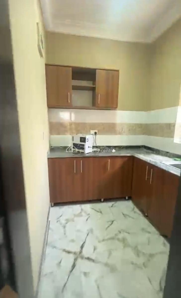 Spacious Downstairs Mini Flat Off Mobile Rd { Video}, Off Mobile Rd, Ilaje, Ajah, Lagos, Mini Flat (room and Parlour) for Rent