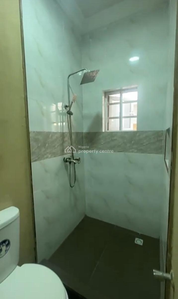 Spacious Downstairs Mini Flat Off Mobile Rd { Video}, Off Mobile Rd, Ilaje, Ajah, Lagos, Mini Flat (room and Parlour) for Rent