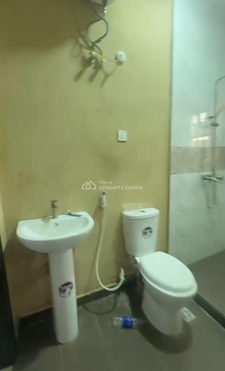 Spacious Downstairs Mini Flat Off Mobile Rd { Video}, Off Mobile Rd, Ilaje, Ajah, Lagos, Mini Flat (room and Parlour) for Rent