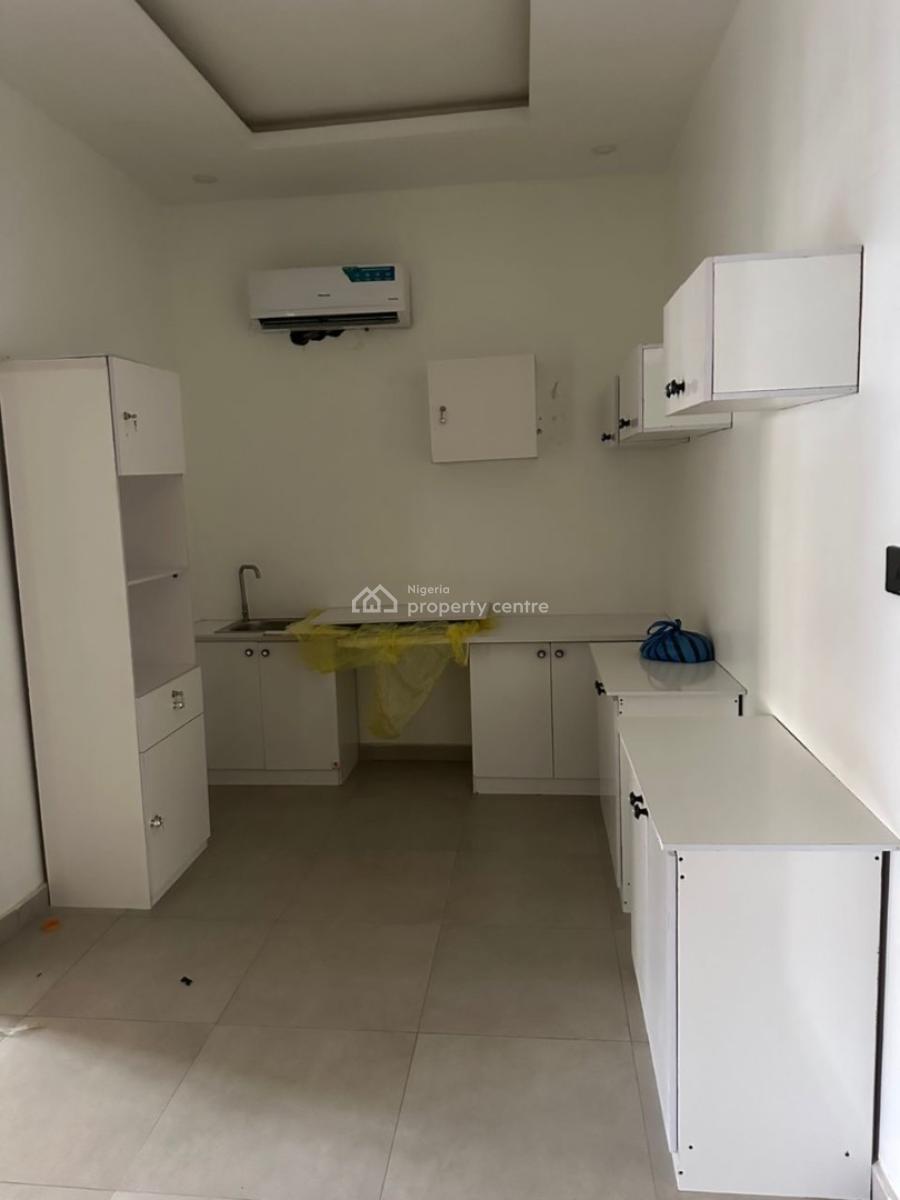 Semi Masters Room, Orchid Road, Lekki, Lagos, Self Contain (single Rooms) for Rent