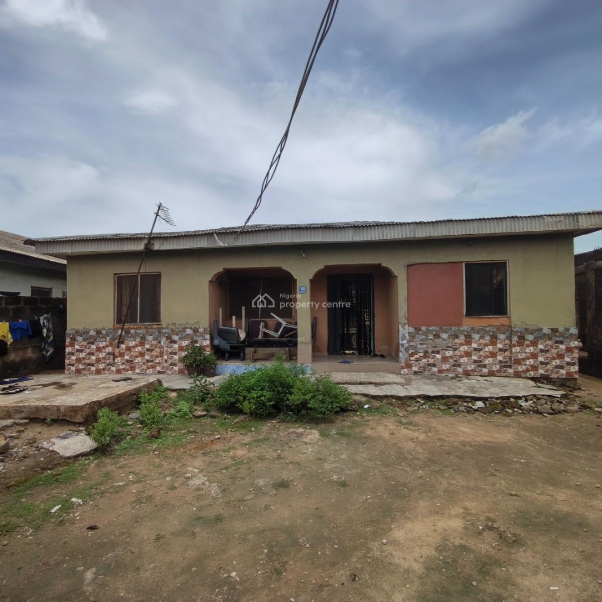 4 Bedroom Bungalow Ensuit, Short Drive From Ibafo Bus Stop, Oyebi Street, Ibafo, Ogun, Detached Bungalow for Sale