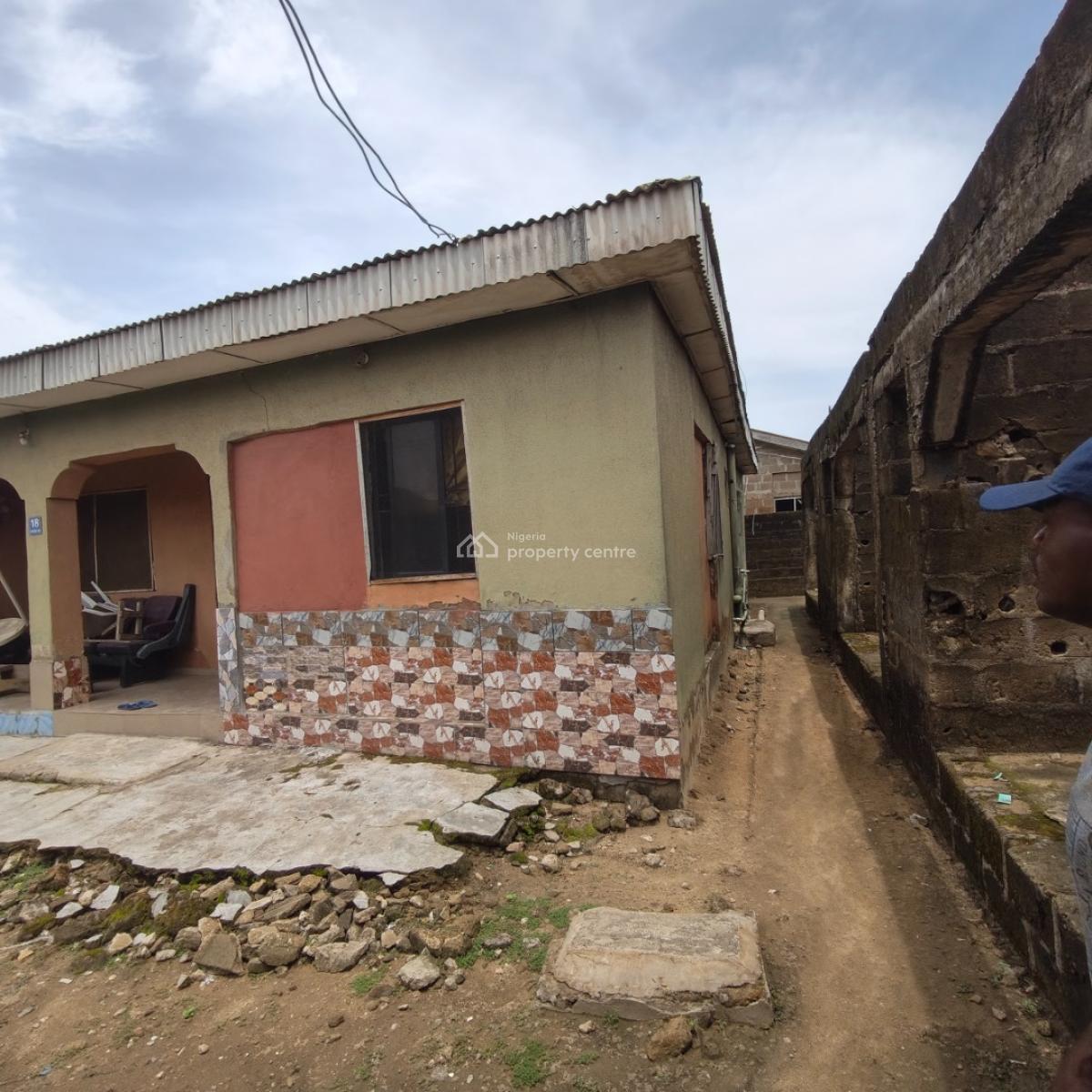 4 Bedroom Bungalow Ensuit, Short Drive From Ibafo Bus Stop, Oyebi Street, Ibafo, Ogun, Detached Bungalow for Sale