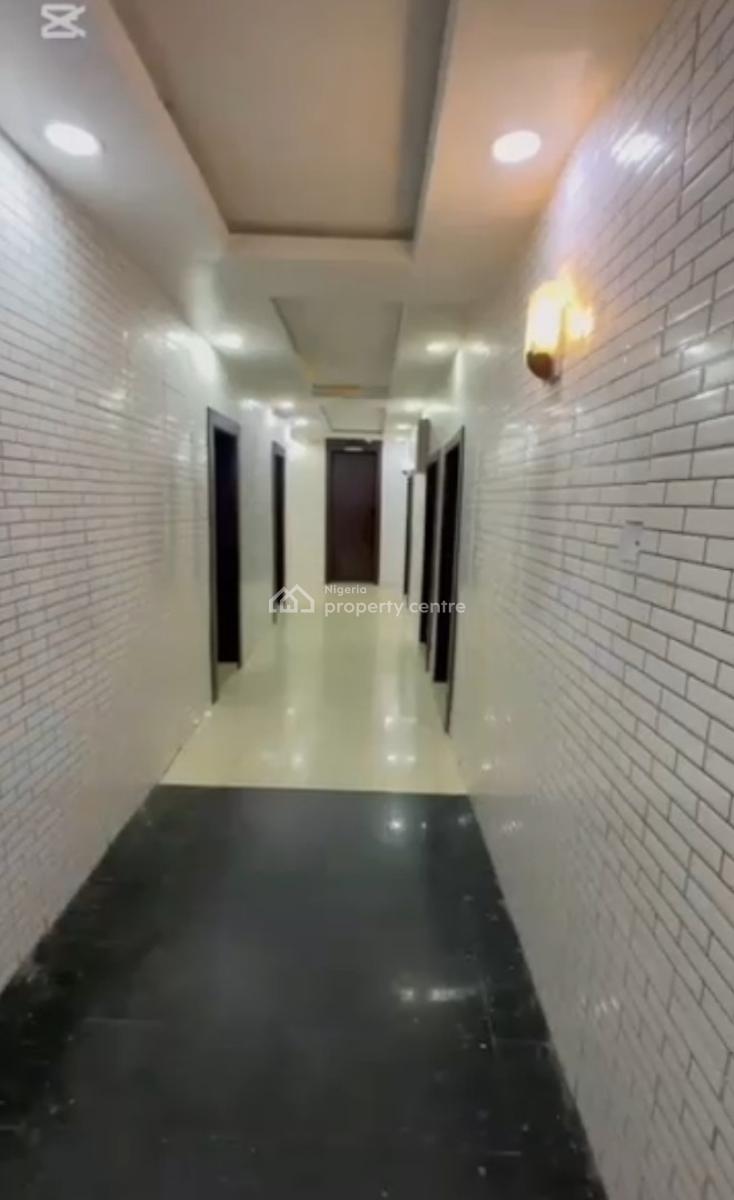 High Income 62 Rooms Hotel,with a Mini Supper Market, Located By Pinnacle Filling Station, Lekki, Lagos, Hotel / Guest House for Sale