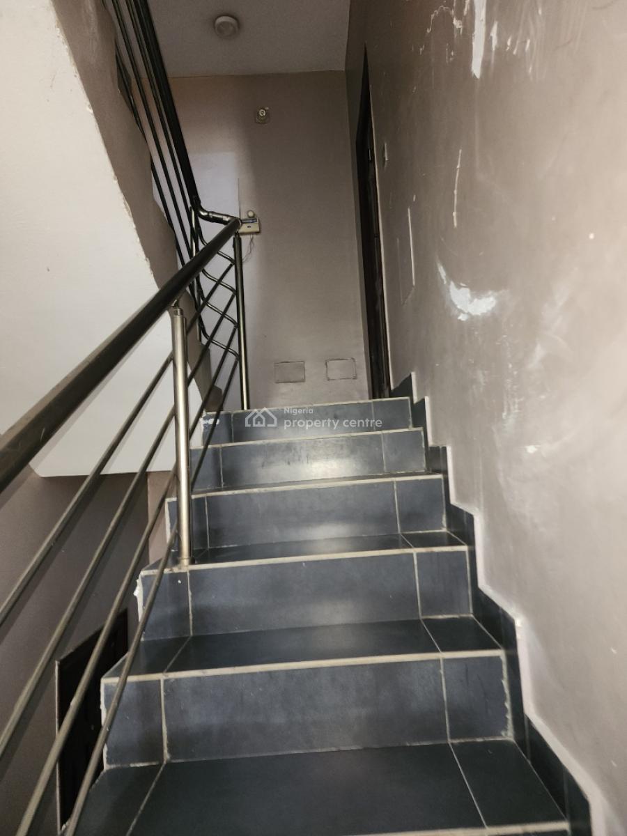 Luxury 5 Bedroom with Bq Available on The Penthouse, Sabo, Sabo, Yaba, Lagos, Flat / Apartment for Rent