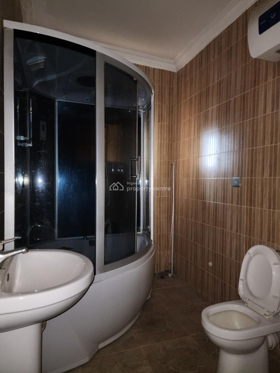Luxury 5 Bedroom with Bq Available on The Penthouse, Sabo, Sabo, Yaba, Lagos, Flat / Apartment for Rent
