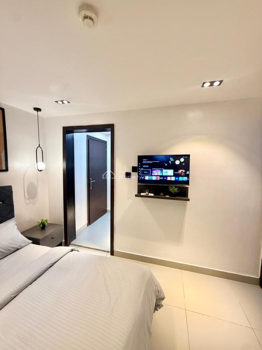 Fully Furnished and Serviced Room Self Contain in Ikoyi, Glover Road, Ikoyi, Lagos, Flat / Apartment for Rent