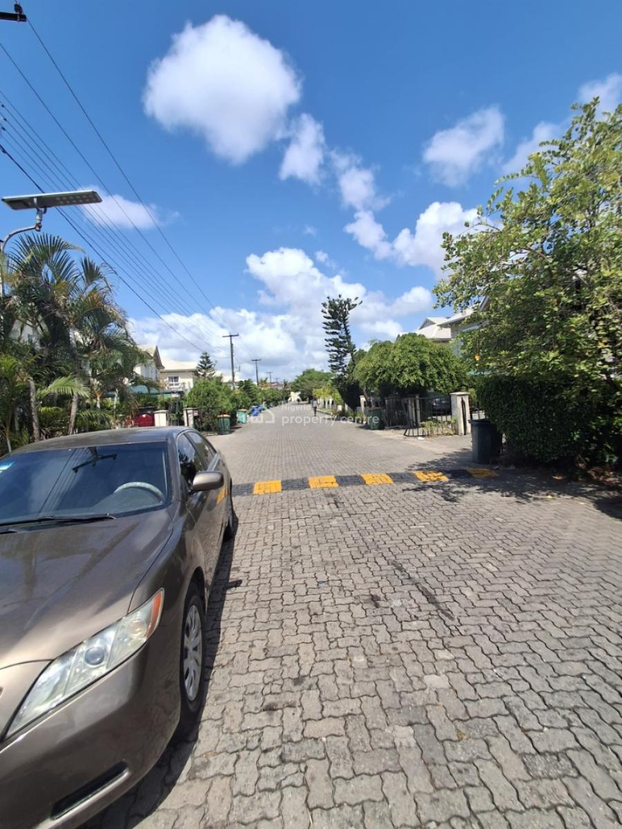 Fully Serviced 4 Bedroom  with 24 Hours Power[video Available on Request], Friends Colony Estate, Osapa, Lekki, Lagos, Detached Duplex for Rent