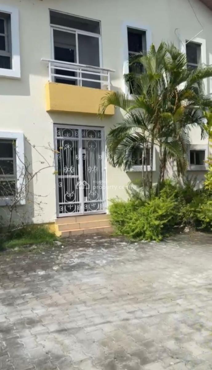 Fully Serviced 4 Bedroom  with 24hrs Power[video Available on Request], Friends Colony Estate, Osapa, Lekki, Lagos, Detached Duplex for Rent