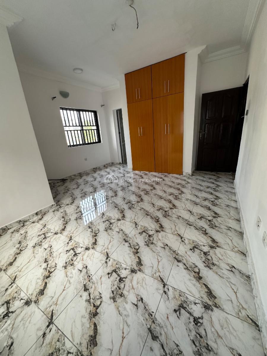 Specious 3bedroom Apartment, Silver Springs Estate Agungi, Lekki, Lagos, Flat / Apartment for Rent