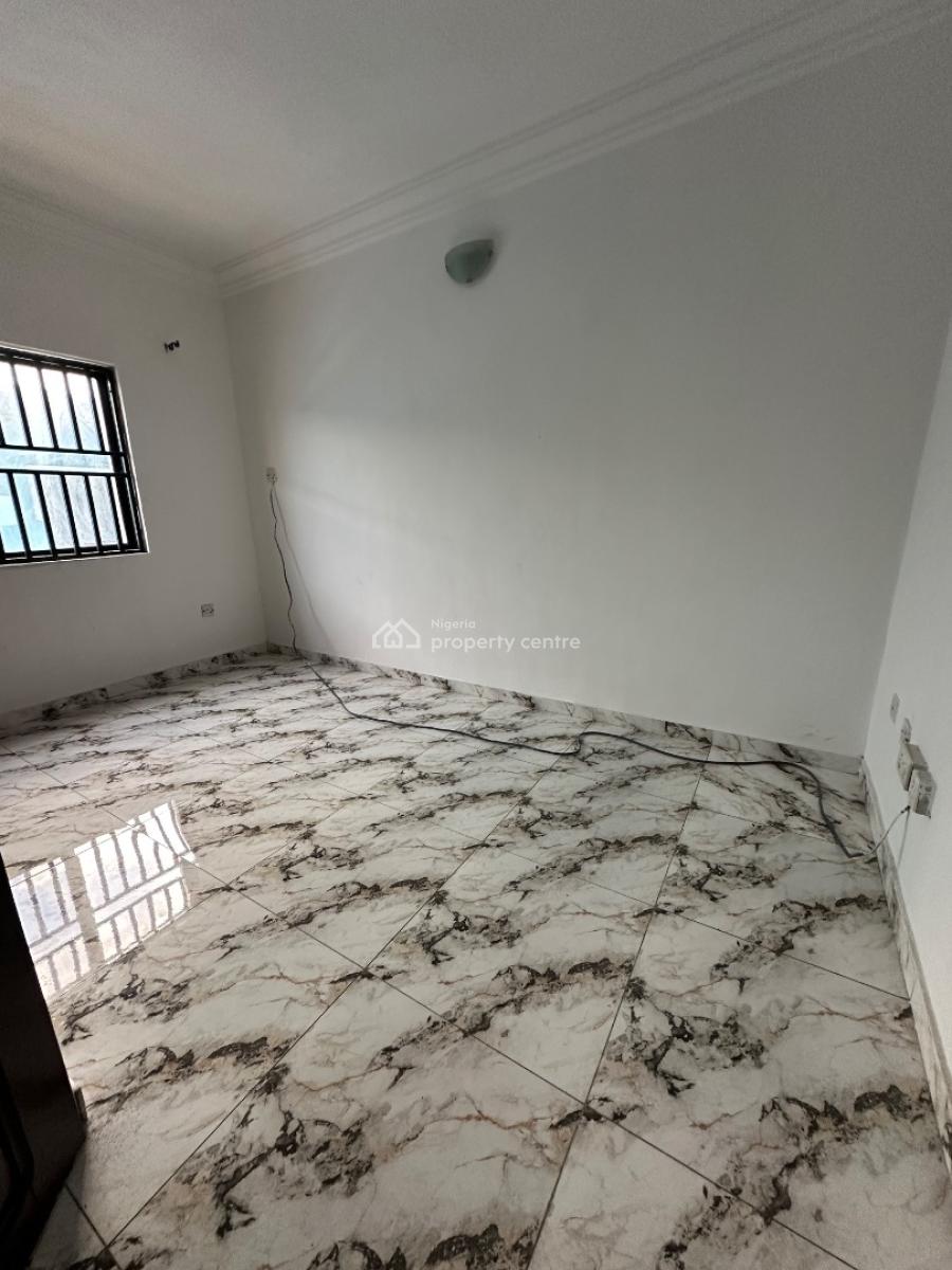 Specious 3bedroom Apartment, Silver Springs Estate Agungi, Lekki, Lagos, Flat / Apartment for Rent