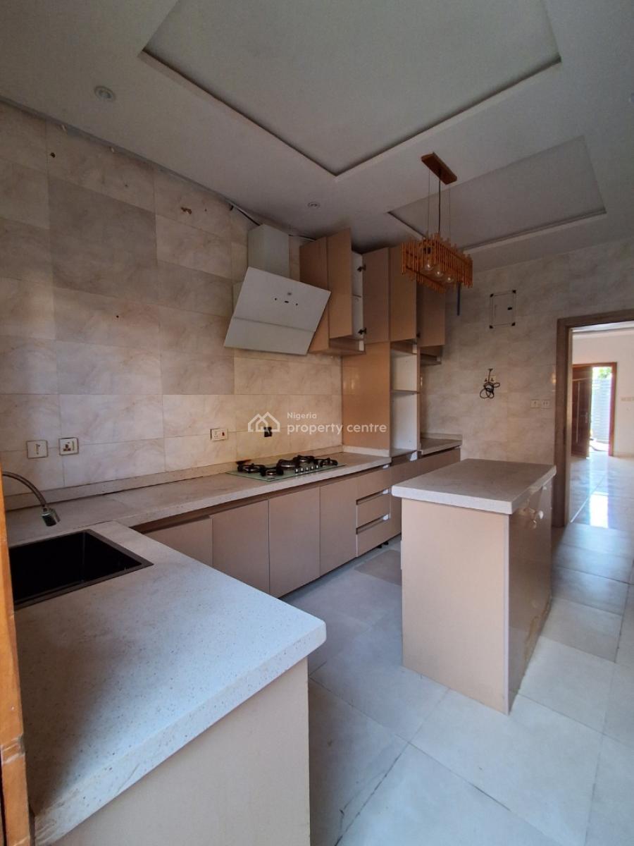 4bedroom Duplex Self Compound, in an Estate, Badore, Ajah, Lagos, Semi-detached Duplex for Rent