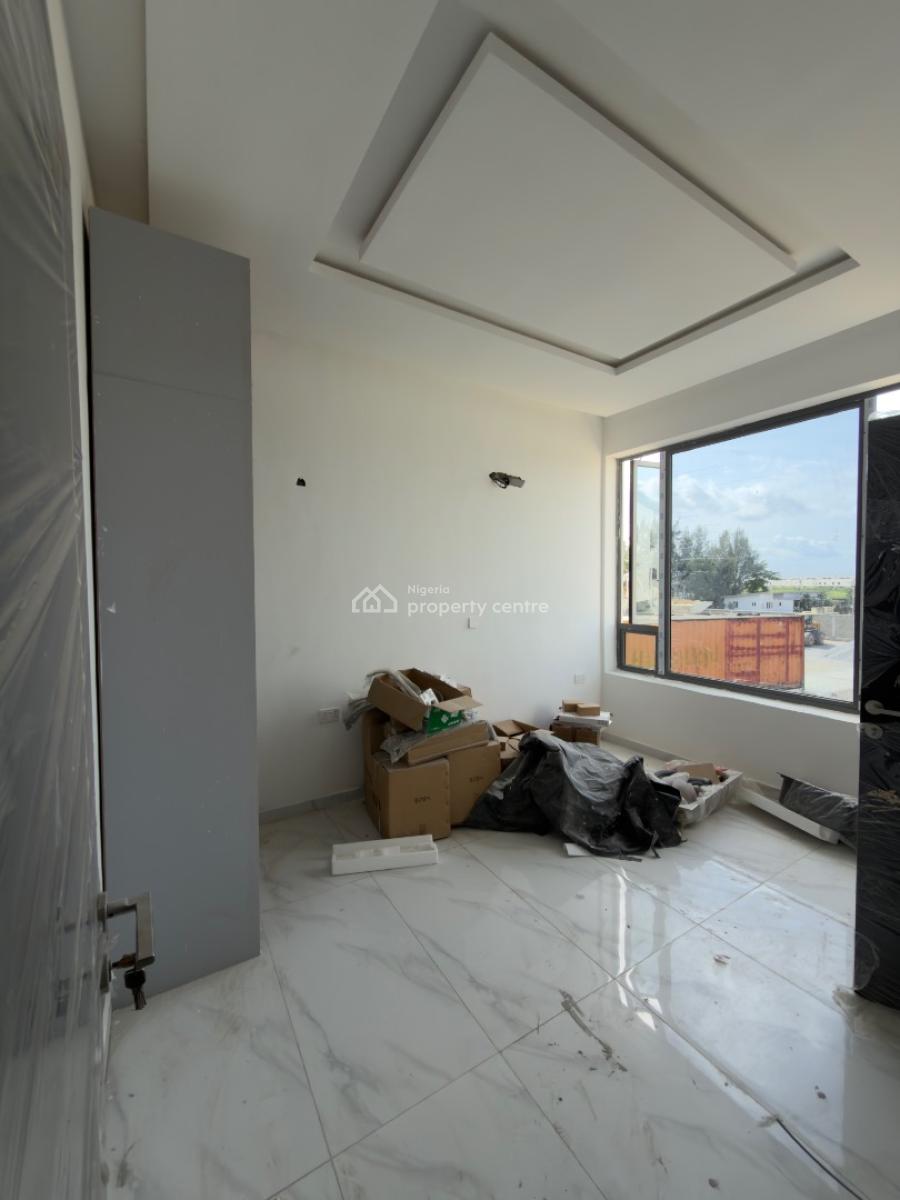 Massive 2bedrooms Flat with Bq, Periwinkle Estate, Lekki Phase 1, Lekki, Lagos, Flat / Apartment for Sale