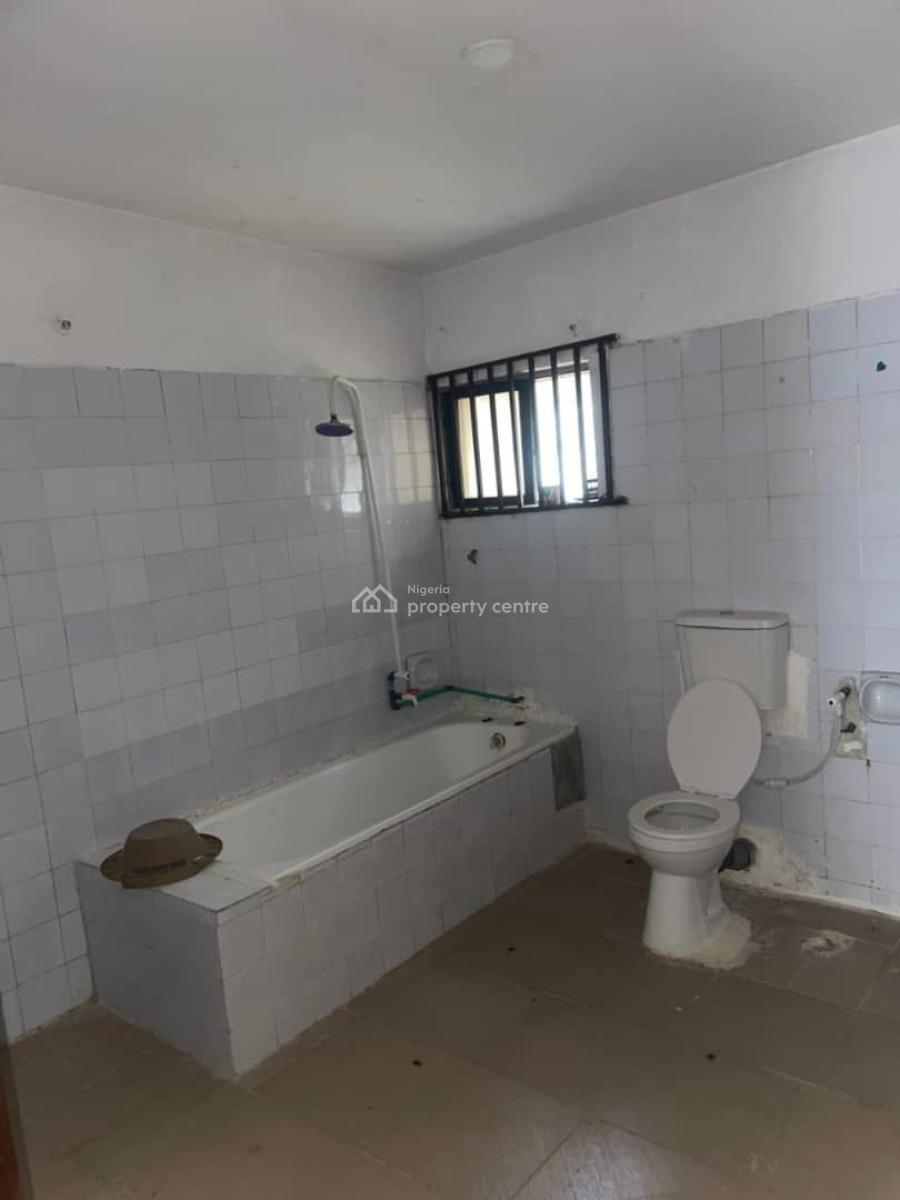 Spacious Downstairs Room Selfcon with Kitchen, United Estate, Sangotedo, Ajah, Lagos, Self Contain (single Rooms) for Rent