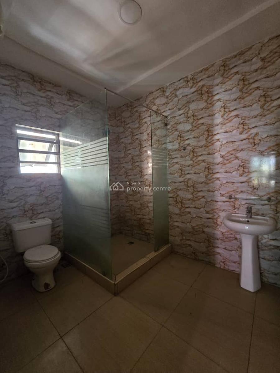 Sharp 3 Bedroom Flat, Lagos Business School, Alasia, Ajah, Lagos, Flat / Apartment for Rent