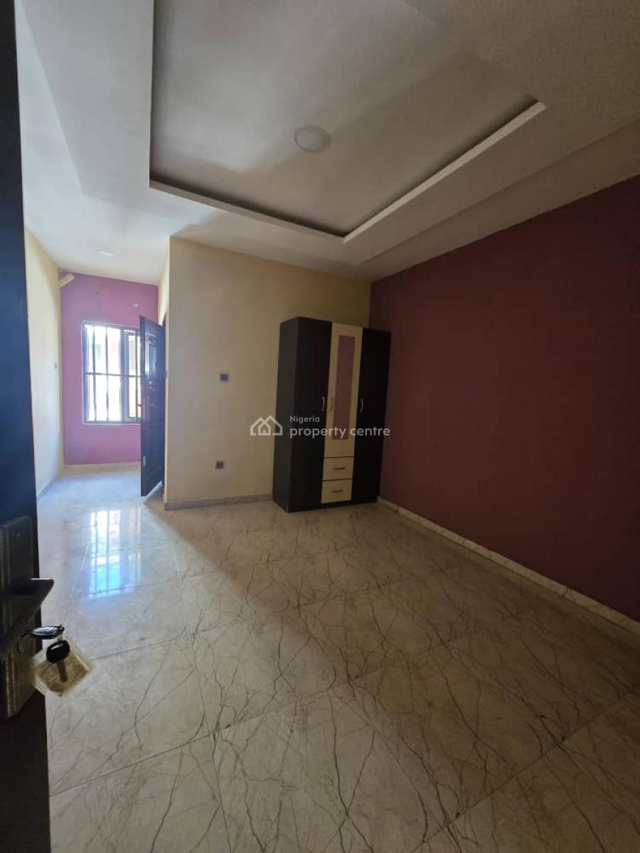 Sharp 3 Bedroom Flat, Lagos Business School, Alasia, Ajah, Lagos, Flat / Apartment for Rent