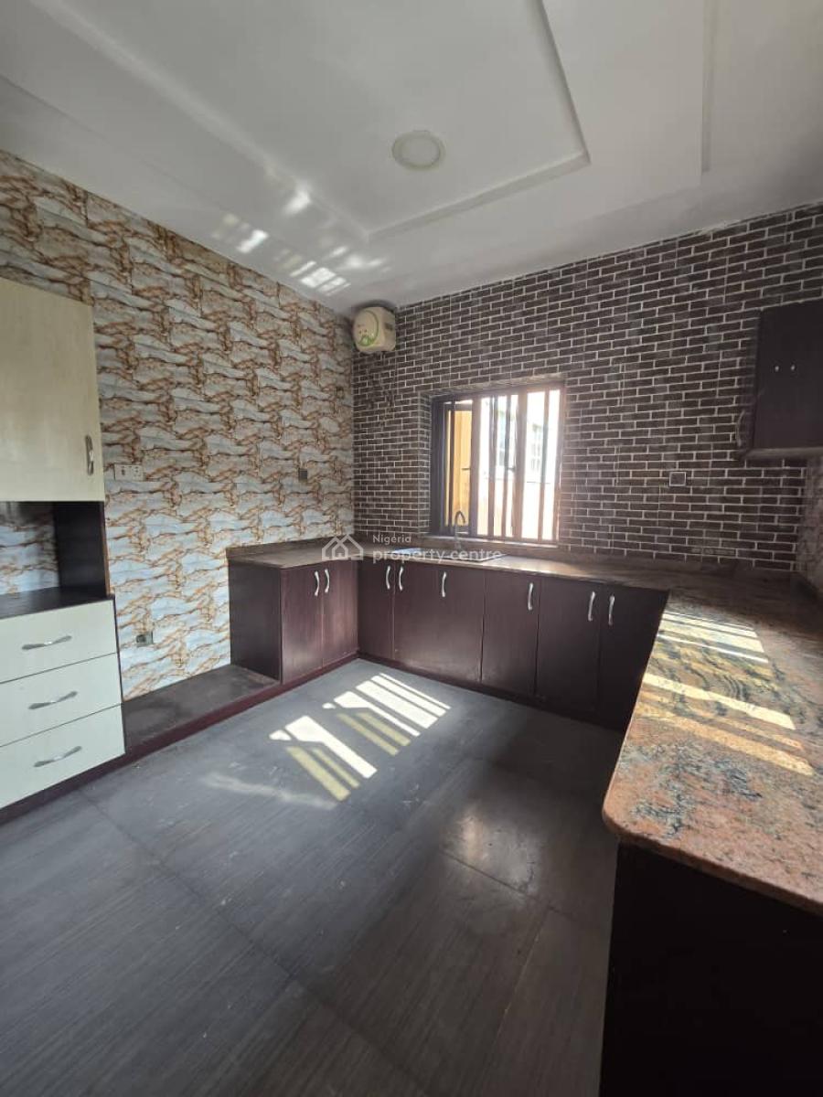 Sharp 3 Bedroom Flat, Lagos Business School, Alasia, Ajah, Lagos, Flat / Apartment for Rent