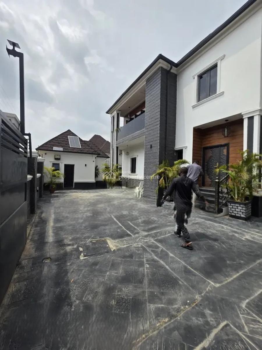 Luxury 4 Bedroom Duplex with Excellent Facilities in Lugbe -abuja, Lugbe District. Abuja - Nigeria., Sabon Lugbe, Lugbe District, Abuja, Detached Duplex for Sale