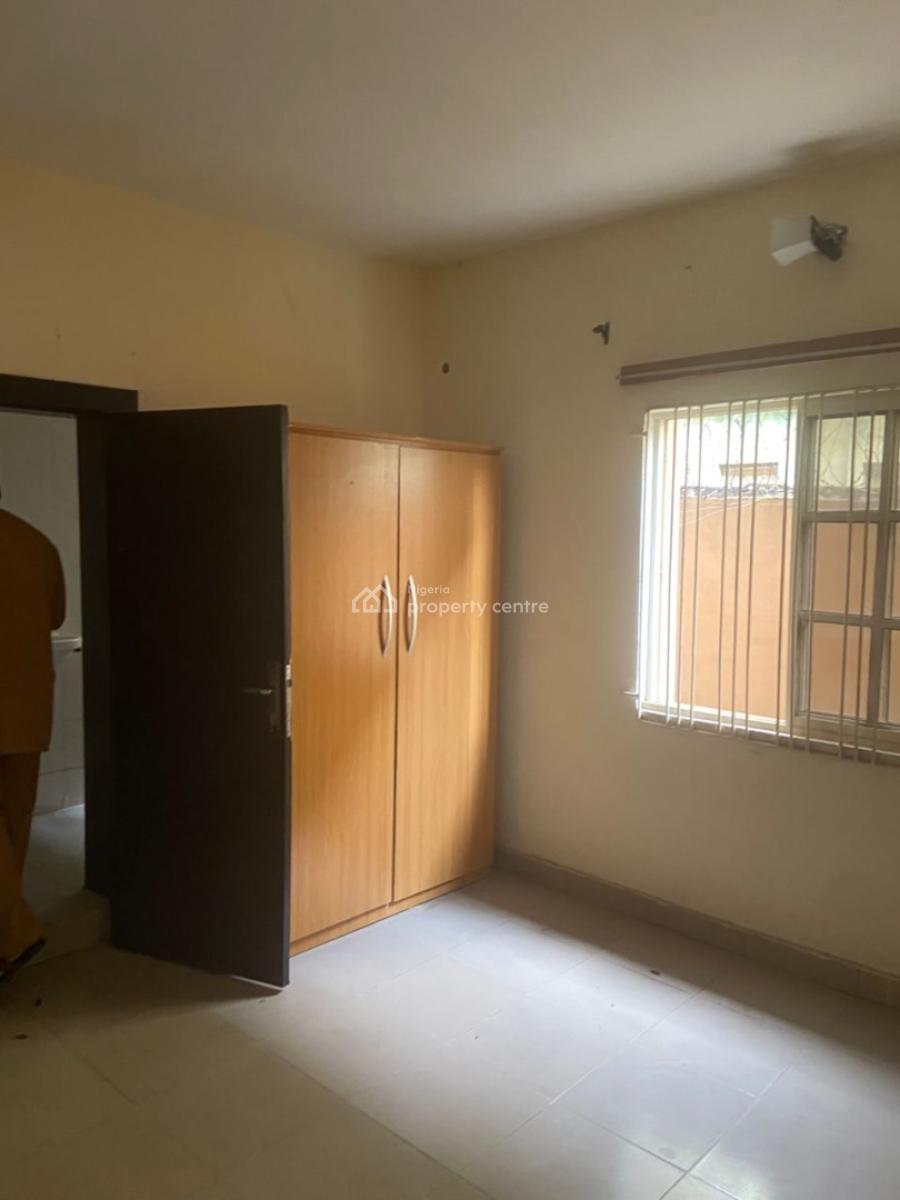Lovely Three Bedroom All En-suite in a Mini Estate, Folarin Street (mini Estate), Gra Phase 1, Magodo, Lagos, Flat / Apartment for Rent