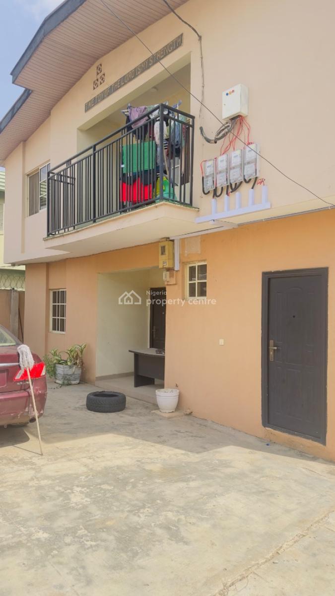 Lovely Three Bedroom All En-suite in a Mini Estate, Folarin Street (mini Estate), Gra Phase 1, Magodo, Lagos, Flat / Apartment for Rent