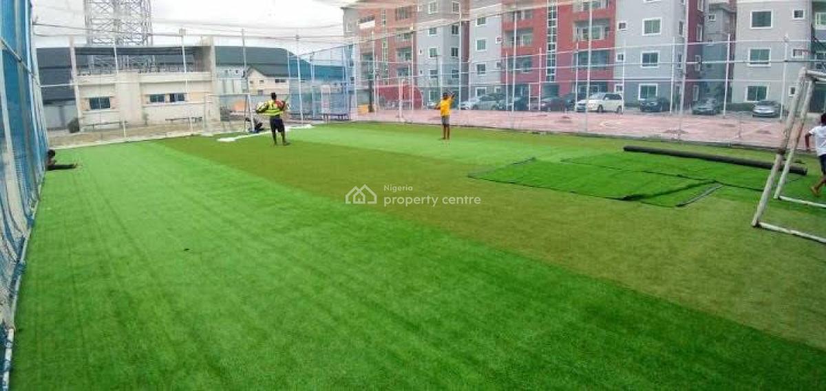 Distress 3bedroom Apartment with Pool,gym,lawntennis,basketball,etc, Lekki Gardens Horizon 11 By Meadow School Hall, Ikate Elegushi, Lekki, Lagos, Flat / Apartment for Sale