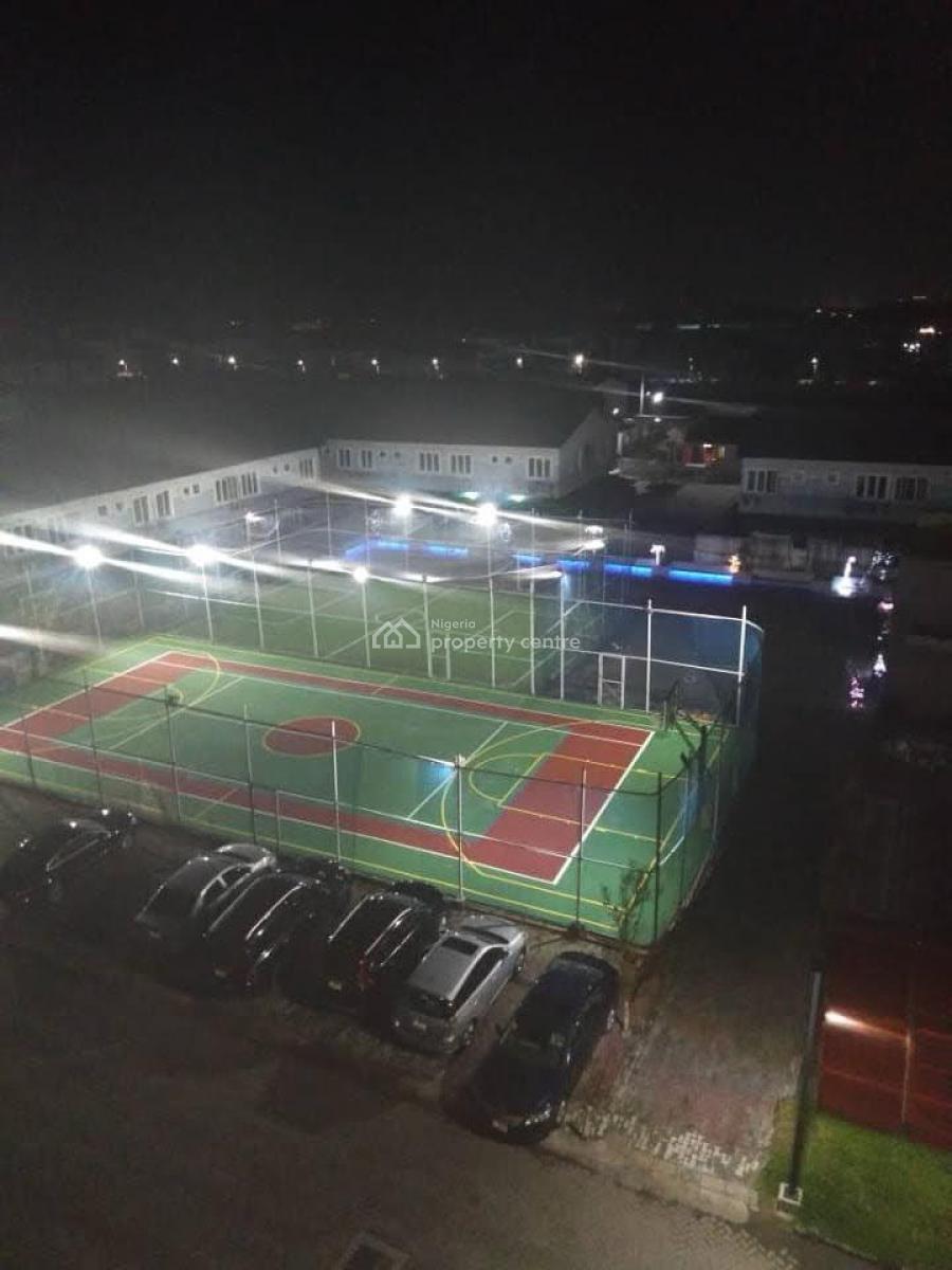 Distress 3bedroom Apartment with Pool,gym,lawntennis,basketball,etc, Lekki Gardens Horizon 11 By Meadow School Hall, Ikate Elegushi, Lekki, Lagos, Flat / Apartment for Sale