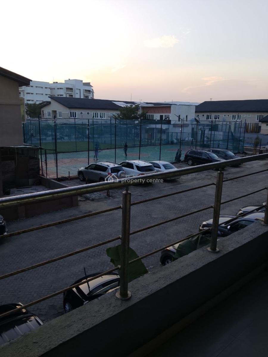 Distress 3bedroom Apartment with Pool,gym,lawntennis,basketball,etc, Lekki Gardens Horizon 11 By Meadow School Hall, Ikate Elegushi, Lekki, Lagos, Flat / Apartment for Sale
