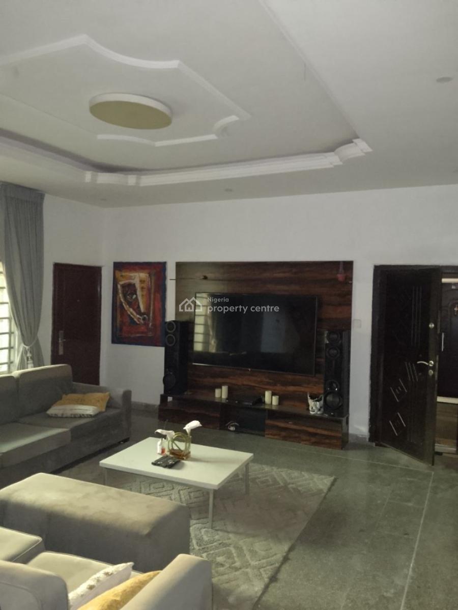 Distress 3bedroom Apartment with Pool,gym,lawntennis,basketball,etc, Lekki Gardens Horizon 11 By Meadow School Hall, Ikate Elegushi, Lekki, Lagos, Flat / Apartment for Sale
