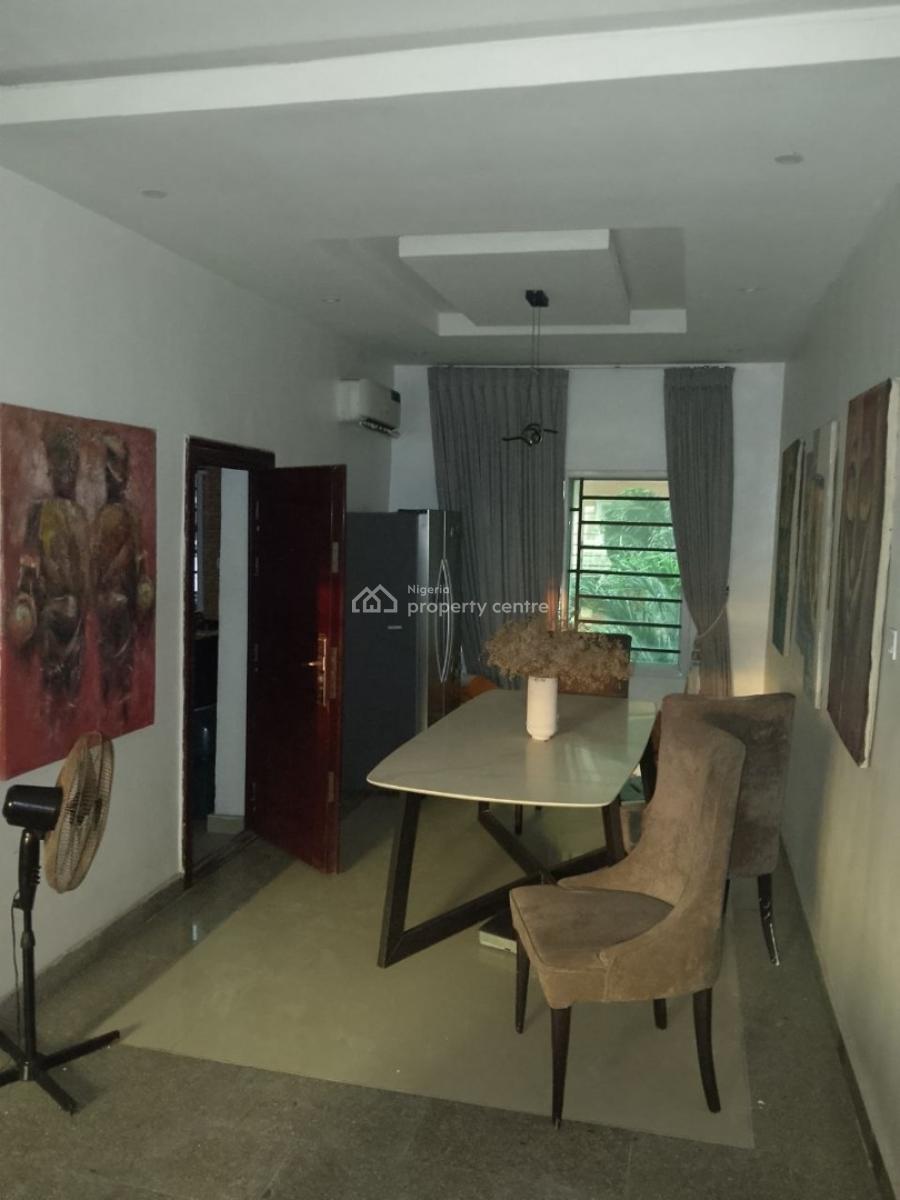 Distress 3bedroom Apartment with Pool,gym,lawntennis,basketball,etc, Lekki Gardens Horizon 11 By Meadow School Hall, Ikate Elegushi, Lekki, Lagos, Flat / Apartment for Sale