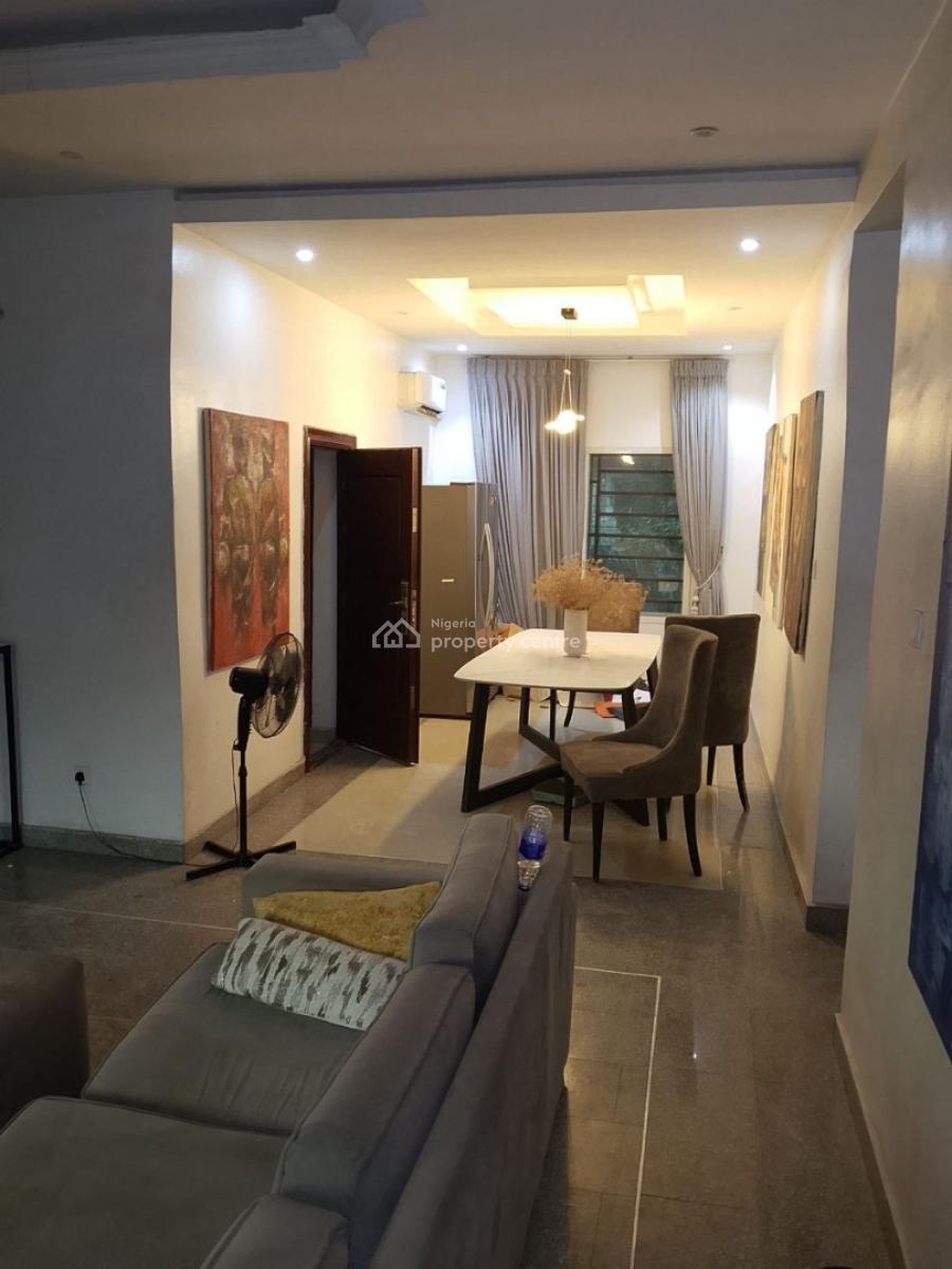 Distress 3bedroom Apartment with Pool,gym,lawntennis,basketball,etc, Lekki Gardens Horizon 11 By Meadow School Hall, Ikate Elegushi, Lekki, Lagos, Flat / Apartment for Sale