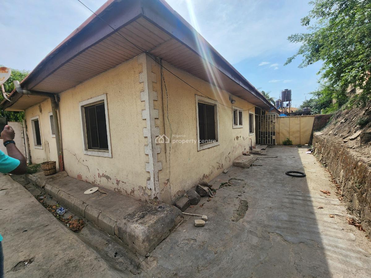 Strategically Located and Spacious 3 Bedroom Semi-detached Bungalow, Federal Ministry of Works and Housing Estate, Karu Phase I, Karu, Abuja, Semi-detached Bungalow for Sale