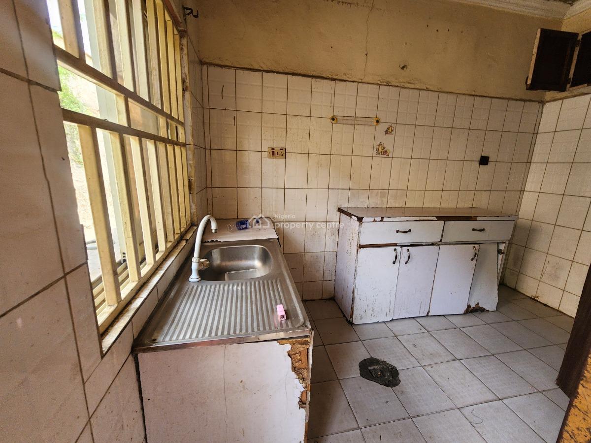 Strategically Located and Spacious 3 Bedroom Semi-detached Bungalow, Federal Ministry of Works and Housing Estate, Karu Phase I, Karu, Abuja, Semi-detached Bungalow for Sale