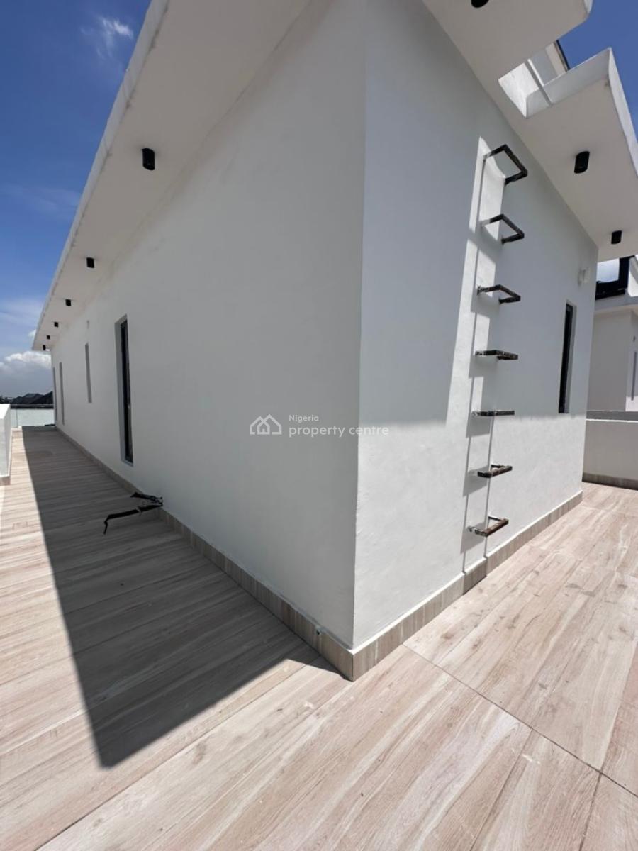 Spacious 5bedroom Detached with Pool  and Bq, Located in Chevron, Lekki, Lagos, Detached Duplex for Sale