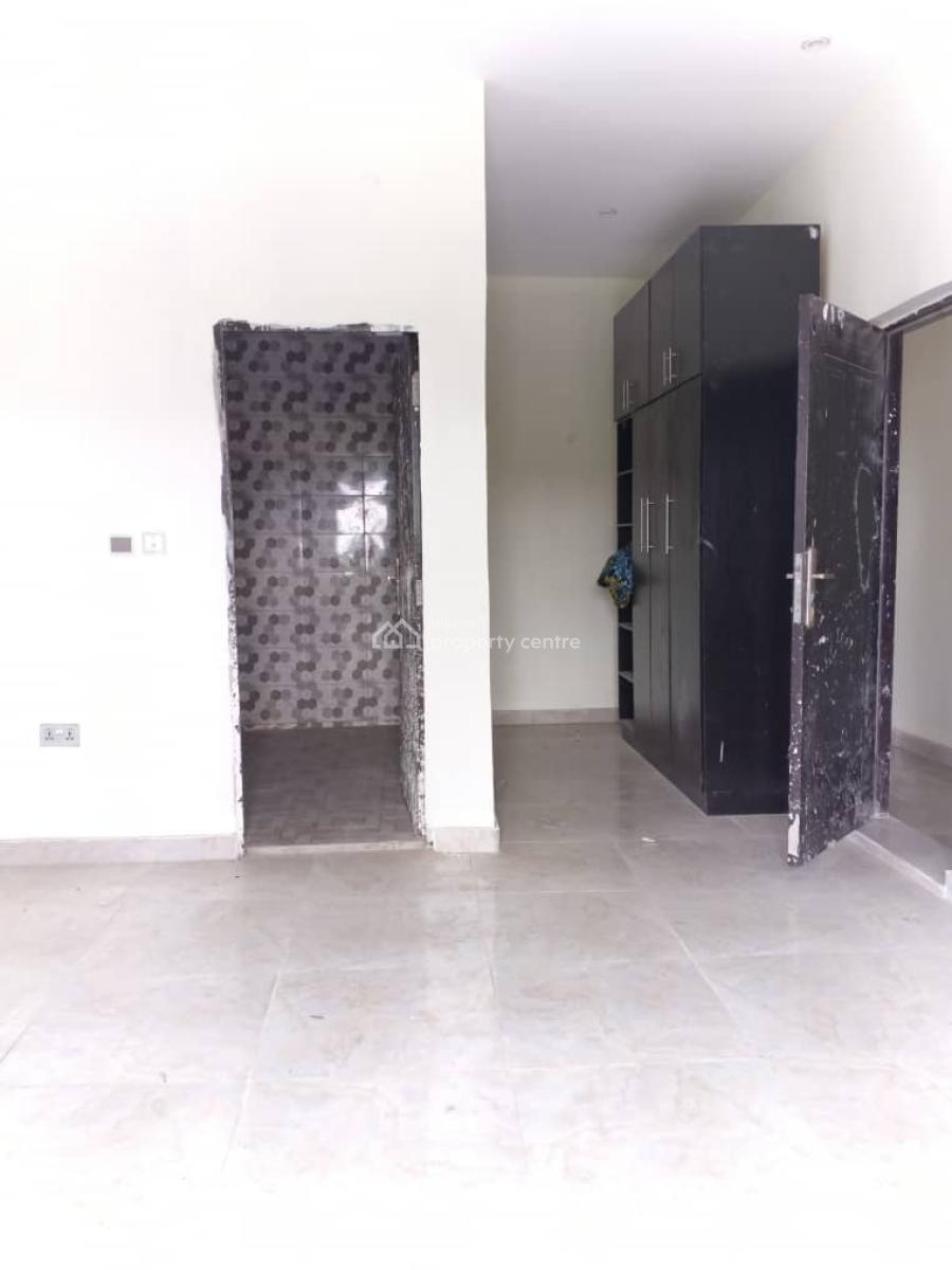 a Luxury 3 Bedrooms Flat, Lagbasa, Addo, Badore, Ajah, Lagos, Flat / Apartment for Rent