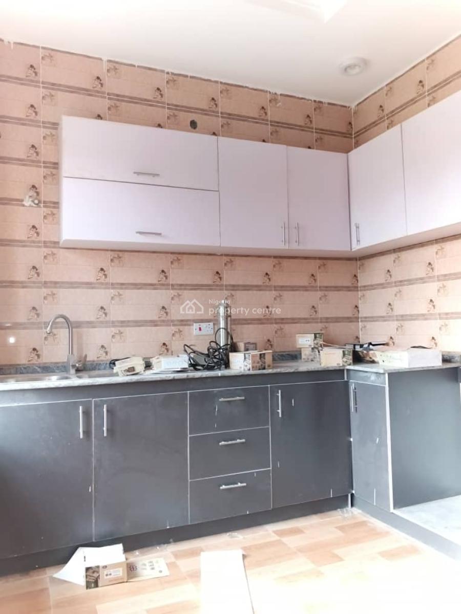 a Luxury 3 Bedrooms Flat, Lagbasa, Addo, Badore, Ajah, Lagos, Flat / Apartment for Rent