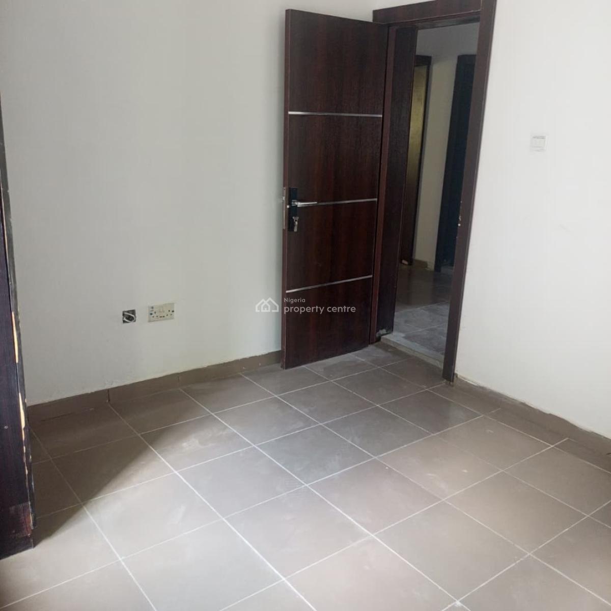 Sharp and Clean 2bedroom Aparrment, Mobile Road,ilaje, Ajah, Lagos, Flat / Apartment for Rent