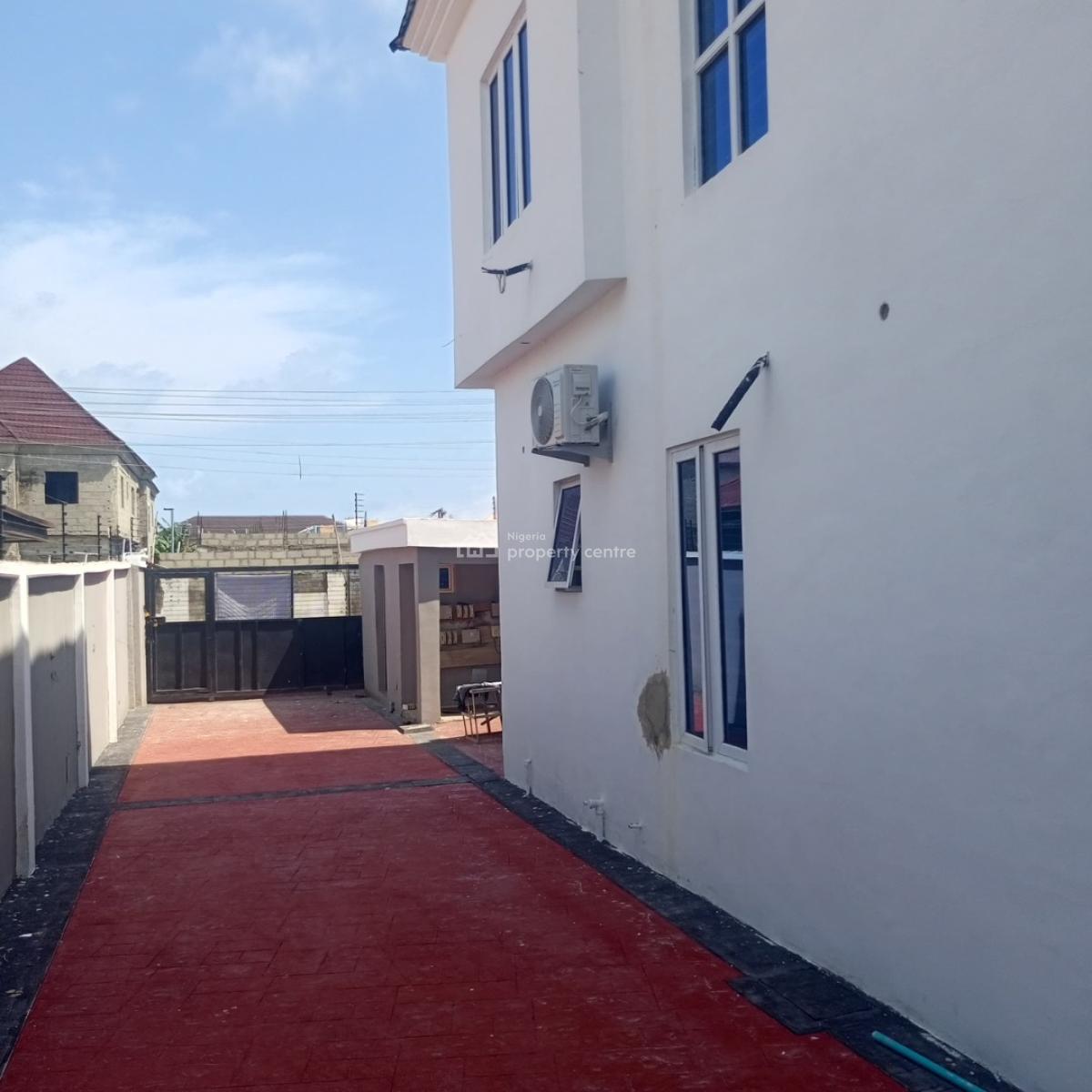 a Massive 2bedroom Apartment with Bq, Mobile Road,illaje, Ajah, Lagos, Flat / Apartment for Rent